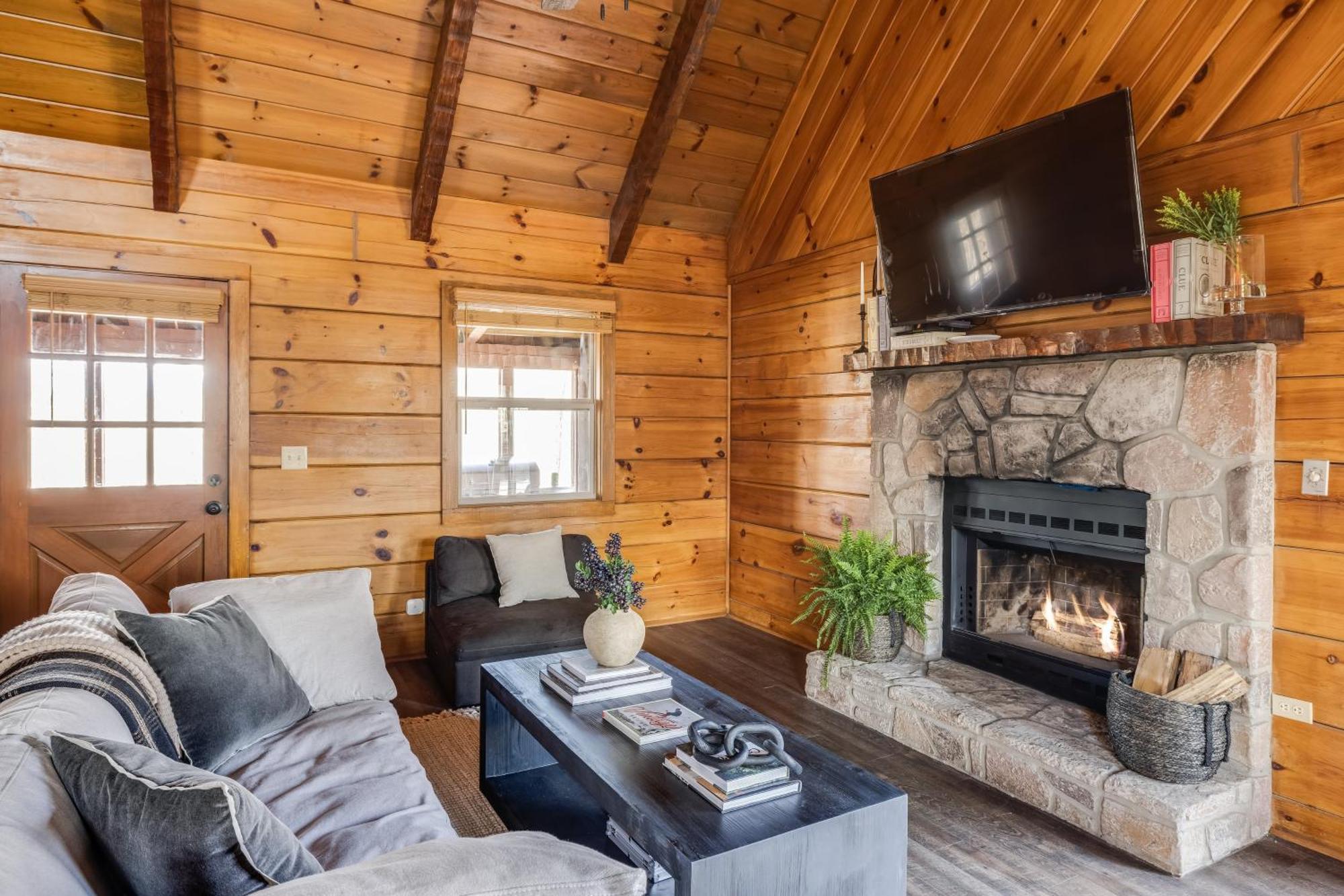 Dudley III By Avantstay Cosy Mountain Home W Hot Tub Great Views Pigeon Forge Ngoại thất bức ảnh